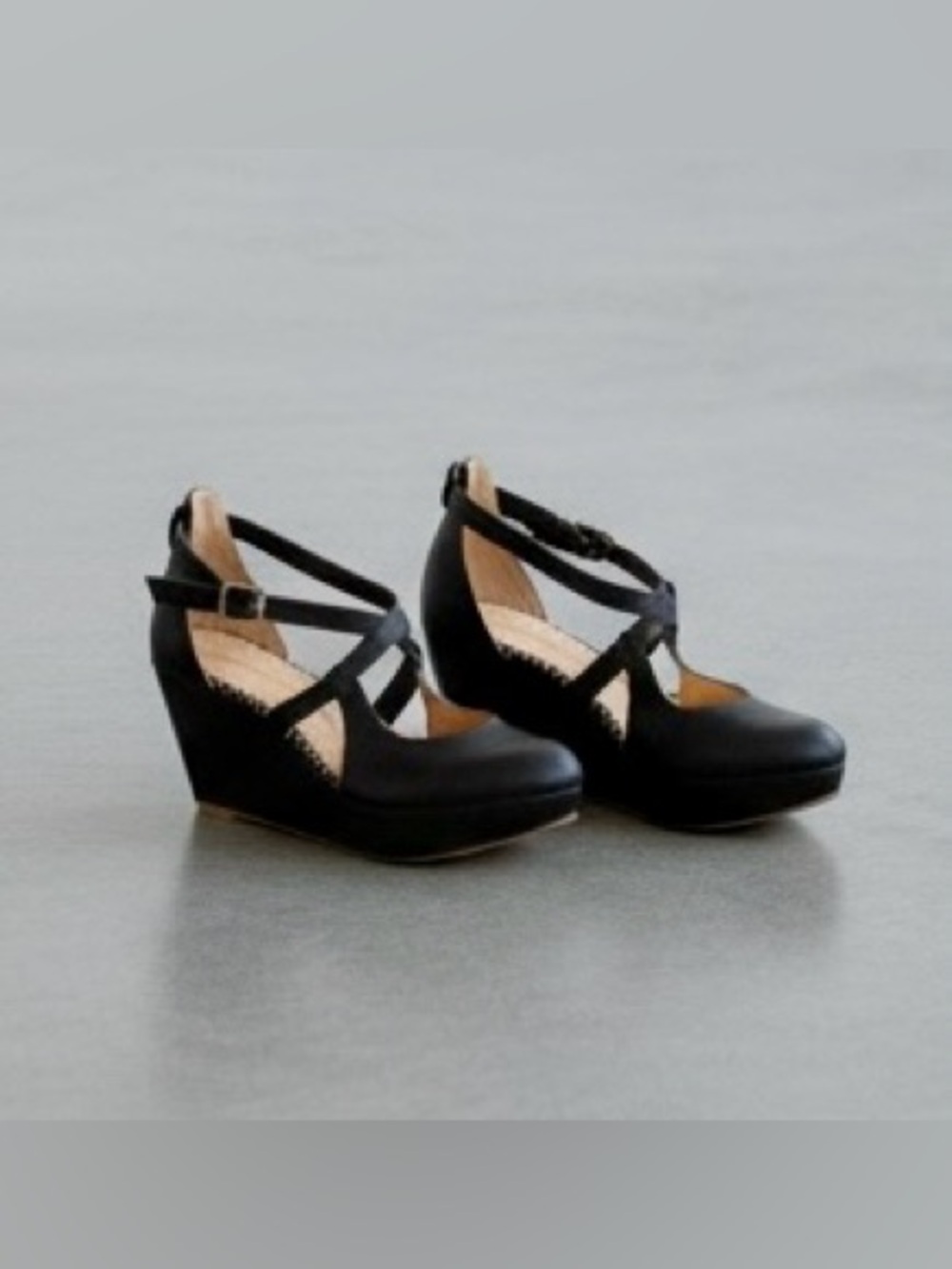 Anthropologie Pilcro & The Letterpress Black Crisscross Wedge Heels Sz 10